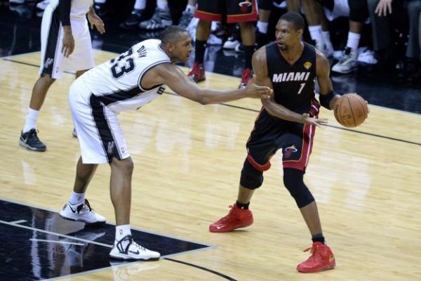 Basket - NBA - Heat - Le maillot de Chris Bosh retiré par le Miami Heat