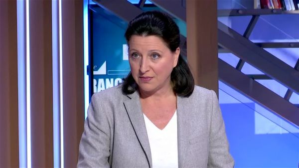 VIDÉO - Agression d'Alain Finkielkraut : Agnès Buzyn critique "le double-jeu" de Marine Le Pen et "le naufrage" Jean-Luc Mélenchon