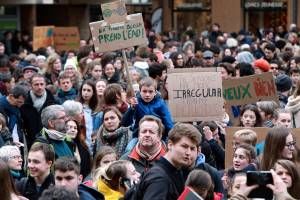 A Clermont-Ferrand, lycéens et étudiants se préparent à rejoindre la grève scolaire pour le climat le 15 mars