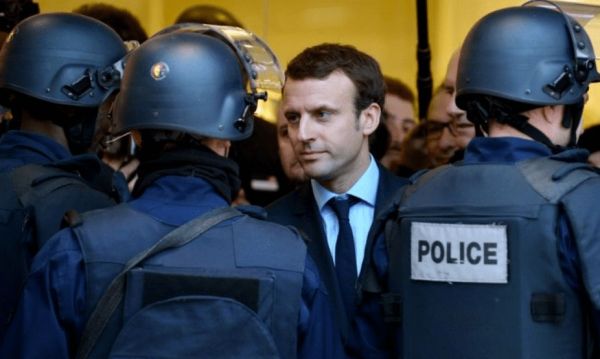Macron est clair : « Je ressoude, et dès que c’est consolidé je réattaque »