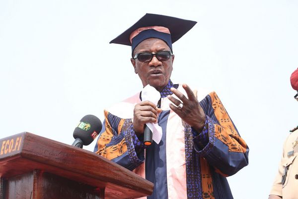 Le président Alpha Condé fait des promesses aux étudiants de l'université de Sonfonia