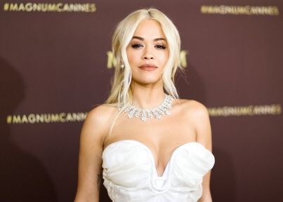 Cannes : des bijoux destinés à la chanteuse Rita Ora auraient disparu