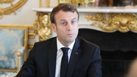 Européennes : Emmanuel Macron en direct sur YouTube pour convaincre les jeunes de voter