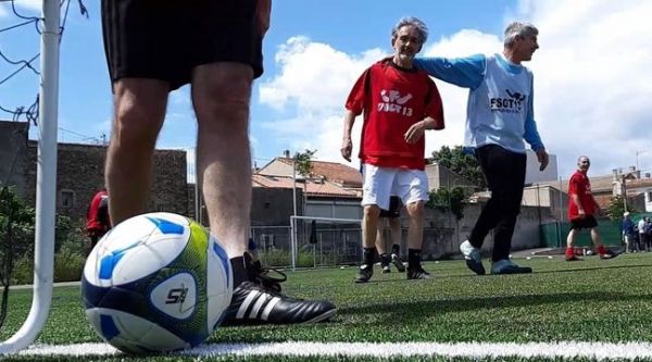 VIDEO. «Les yeux dans les vieux...» Des papis de Marseille au Mondial de walking-foot