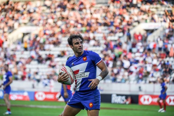 Rugby à VII: la France en quarts à Paris malgré une journée mitigée