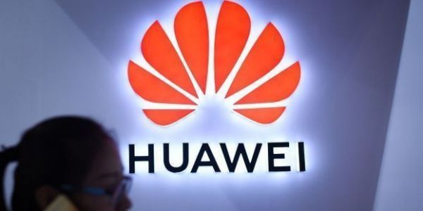 Précisions concernant la suspension de la pré-installation de Facebook sur les smartsphones de Huawei.
