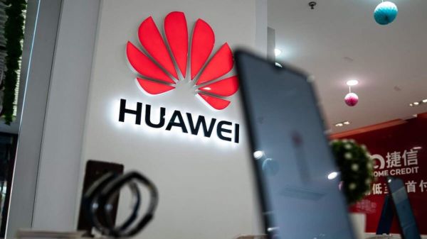 Huawei, victime de Trump, voit plonger ses ventes