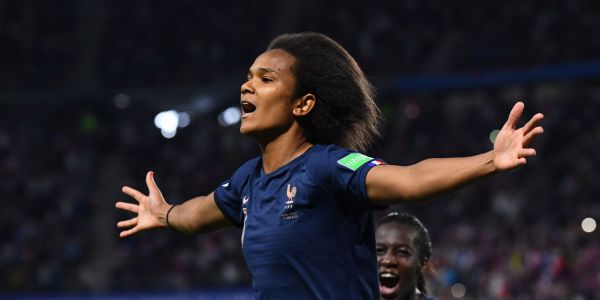 Coupe du monde féminine : les Bleues (et la VAR) battent le Nigeria