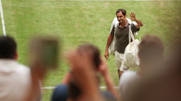 Roger Federer réussit sa rentrée à Halle