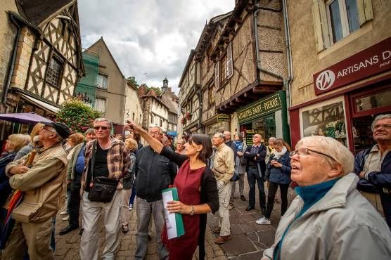 Cinq visites avec l'office de tourisme pour découvrir le patrimoine de Montluçon et alentour tout au long de l'été