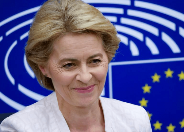 L’Allemande Ursula von der Leyen devient la première femme présidente de la Commission européenne