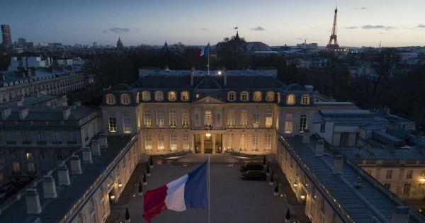 L'Élysée a dépassé son budget initial en 2018, pointe la Cour des comptes
