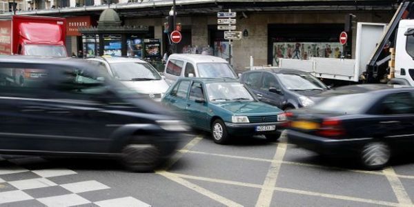 Canicule et pollution : la circulation différenciée mise en place mardi en région parisienne