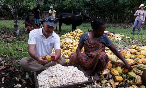 Essonne : une cagnotte pour continuer à améliorer la vie des producteurs de cacao au Cameroun