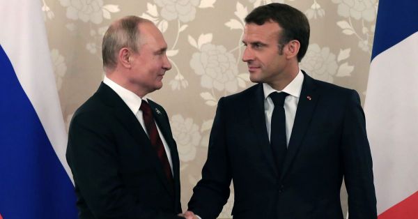 Macron et Poutine à Brégançon: ces 4 sujets brûlants qu'ils vont aborder avant le G7