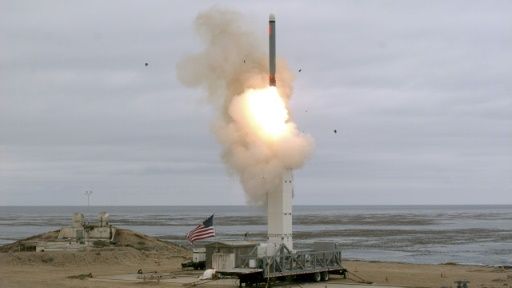 Essai d’un missile américain: Moscou et Pékin crient à l’escalade militaire