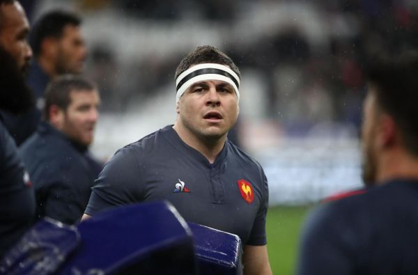XV de France : captain Guirado repart au combat