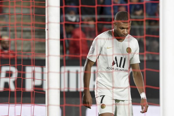 Ligue 1: Monaco en quête de points, Paris de rachat