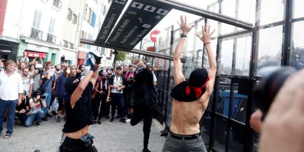 G7 : Canons à eau et gaz lacrymogène contre des manifestants à Bayonne