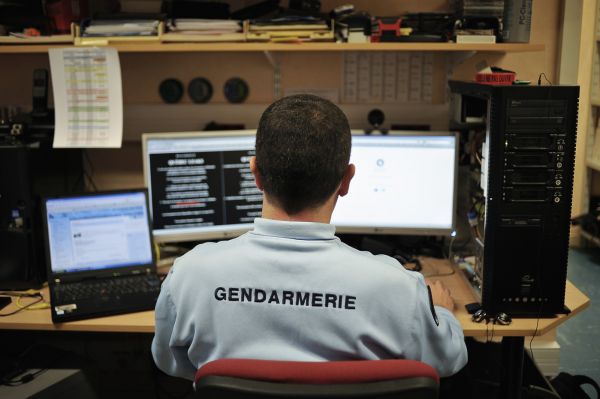 Les gendarmes français neutralisent "botnet" de centaines de milliers d'ordinateurs