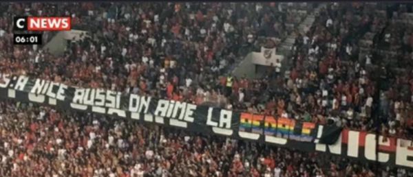Le patron du foot français, Noël Le Graët, demande de ne plus arrêter les matches en cas d'homophobies dans les stades