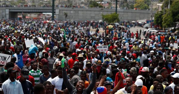 Haïti: des milliers de personnes manifestent contre le président