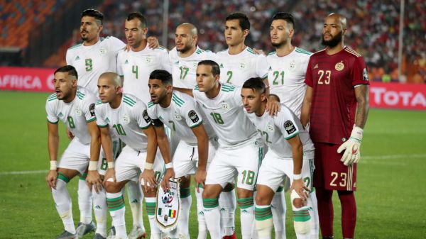 Les Fennecs algériens en amical contre la Colombie en France, avant un futur match contre les Bleus