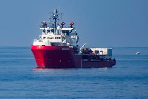 SOS Méditerranée cherche de nouveau un port sûr pour 104 migrants