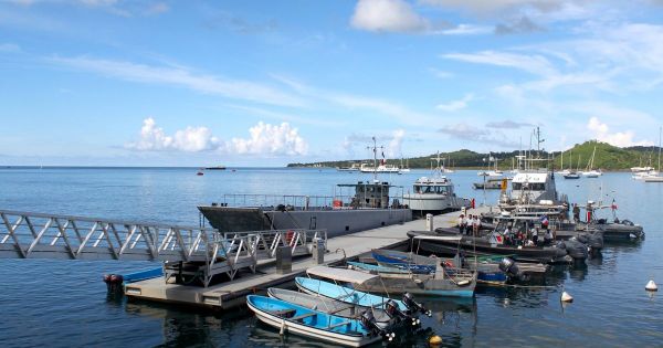 À Mayotte, Macron saluera "Shikandra" pour insister sur l'immigration