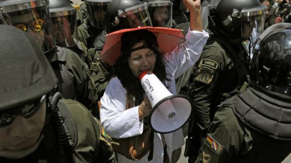 Bolivie : appel à la grève générale, face à la victoire probable d'Evo Morales à l'élection présidentielle