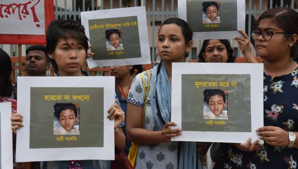 Bangladesh : 16 hommes condamnés à mort pour le meurtre d'une étudiante qui se plaignait de harcèlement sexuel
