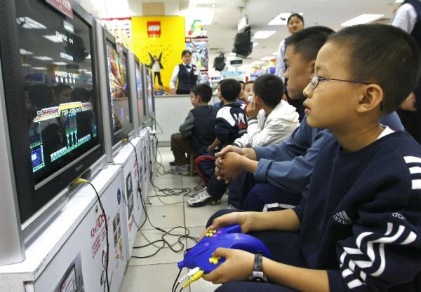 Jeux vidéo : Couvre-feu, limites de temps… les mesures très strictes du gouvernement chinois pour les enfants !