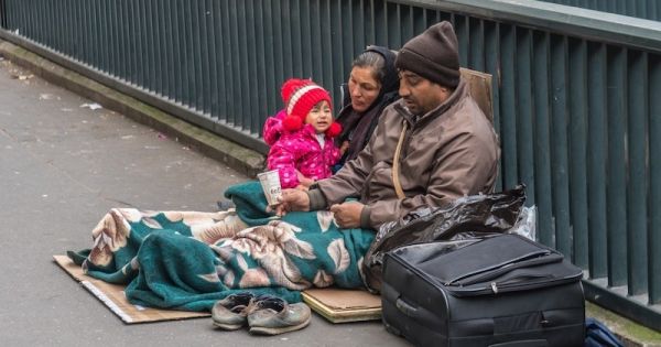 700 enfants dormiraient dans la rue chaque soir à Paris, les associations tirent la sonnette d'alarme