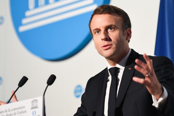 L'action de Macron toujours jugée "défavorable" par une majorité de Français