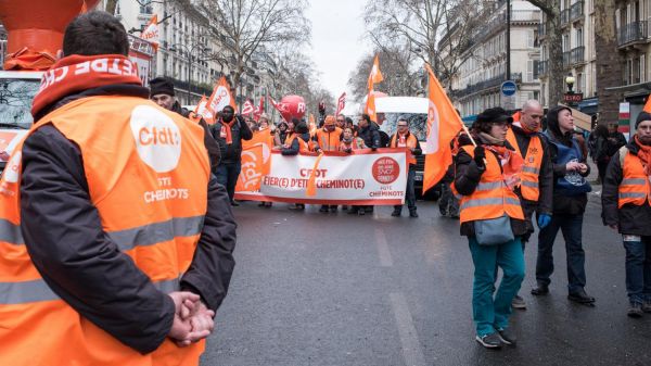 SNCF : la CFDT-Cheminots va déposer un préavis de grève reconductible à partir du 5 décembre, rejoignant trois autres syndicats