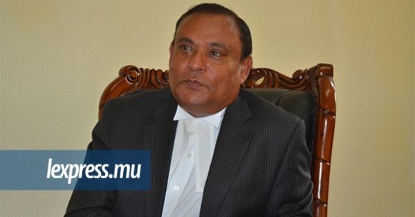 Comités parlementaires: le Speaker Phokeer entamera des discussions avec l'opposition