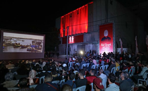 A Gaza sans cinéma, tapis rouge et projections dans la rue