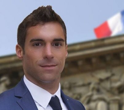 Le RN Julien Odoul insulté dans un bar : Booba partage la vidéo, Schiappa défend l'élu