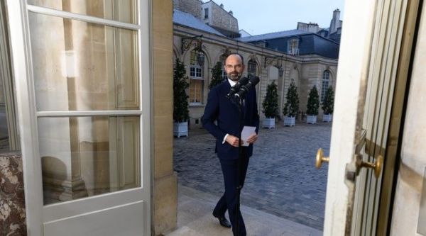 Retraites : Macron participera à une réunion avec les ministres dimanche soir