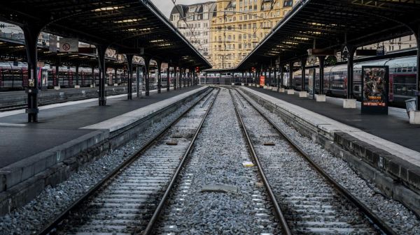 Grève à la SNCF : Jean-Pierre Farandou est "en service commandé par le gouvernement", selon la CFDT Cheminots