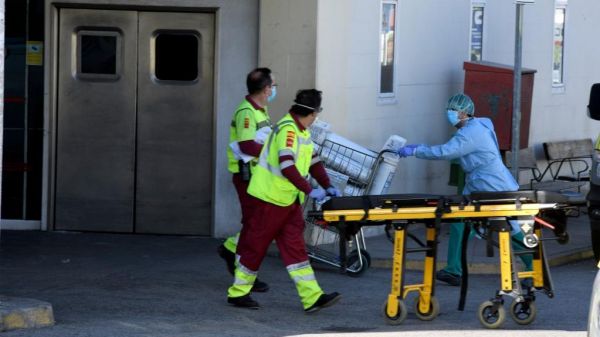 Coronavirus : l'Espagne comptabilise 832 morts en 24 heures, le pire bilan quotidien depuis le début de l'épidémie dans le pays
