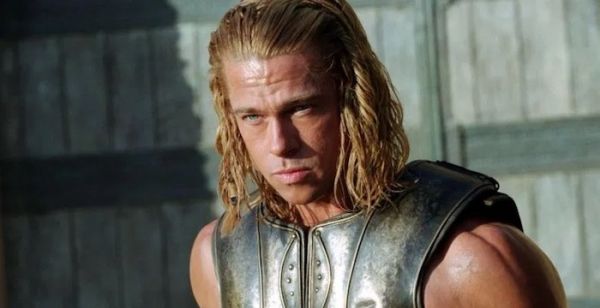 Le saviez-vous ? : Ironie sur le tournage de Troie, Brad Pitt s’est blessé… au tendon d’Achille !