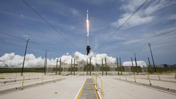 Starlink : SpaceX lance 60 satellites simultanément