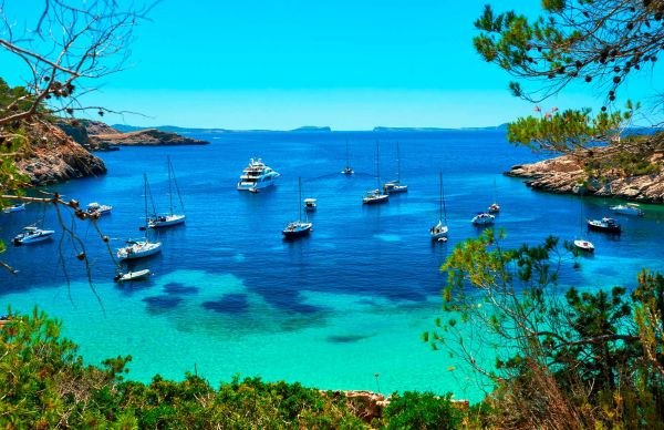 Une association d’Ibiza va offrir 10 000 séjours pour le personnel soignant
