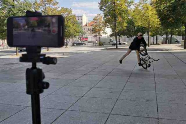 E-Fise - BMX flat : à Paris, sur le tournage de la vidéo du roi Matthias Dandois