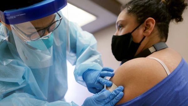 Covid-19 : premier décès d'un volontaire aux tests pour un vaccin