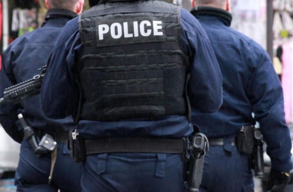Paris : poursuivis pour des violences sur deux ados, trois policiers relaxés en appel