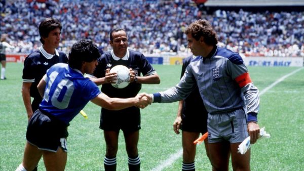 Mondial-1986 - De la main de Dieu au chef d'oeuvre, un Maradona au sommet contre l'Angleterre