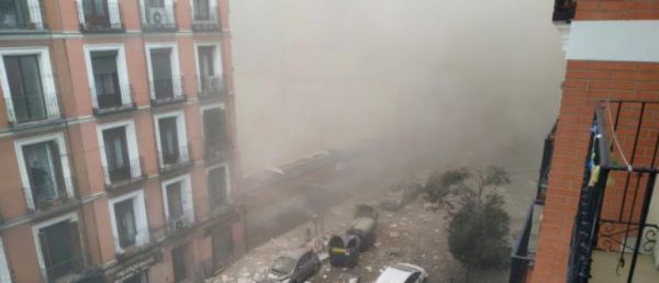 EN DIRECT - Espagne: Au moins deux personnes sont décédées dans la violente explosion survenue dans un immeuble de Madrid - Le maire de la ville évoque "une fuite de gaz" - VIDEO