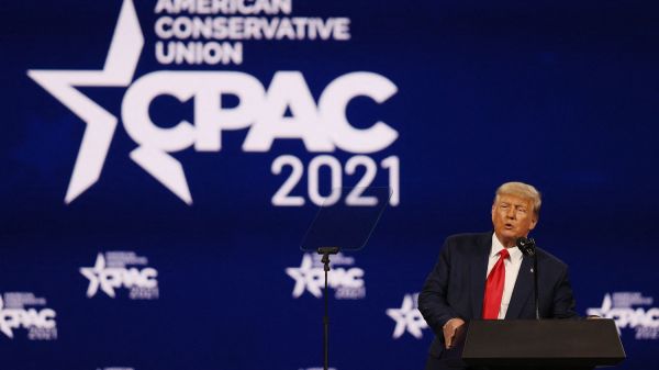 États-Unis : Donald Trump "est en train de montrer que le parti" républicain "est sa chose", estime Thomas Snégaroff